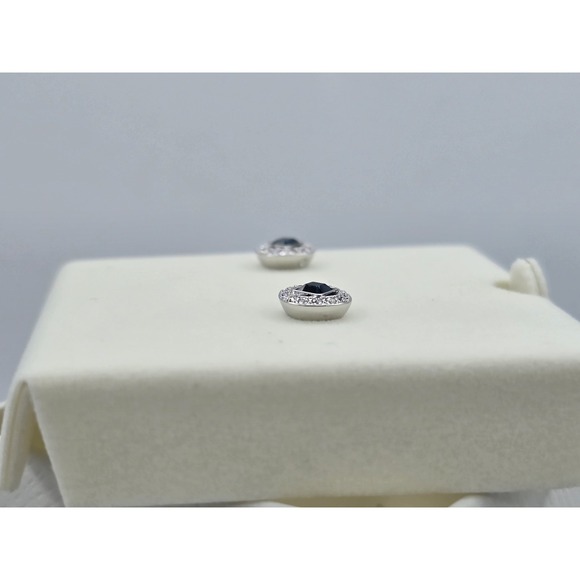 New in Gift Box SWAROVSKI Brand 5662143 Angelic Pave Crystals Stud Earrings‎